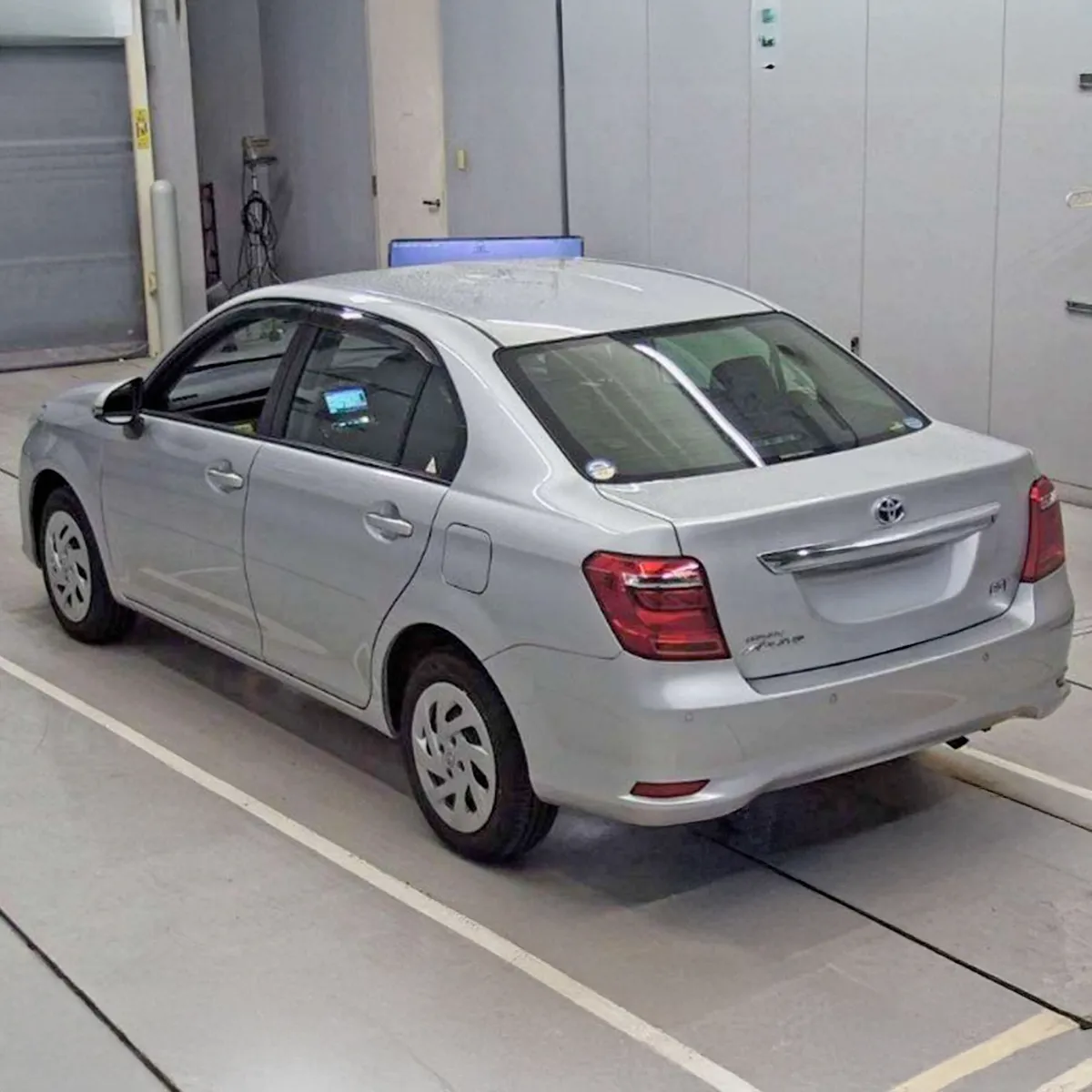 TOYOTA-AXIO-2020-EX-SILVER-010.webp