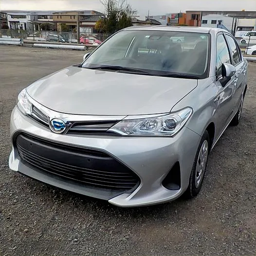 TOYOTA-AXIO-2020-EX-SILVER-015.webp