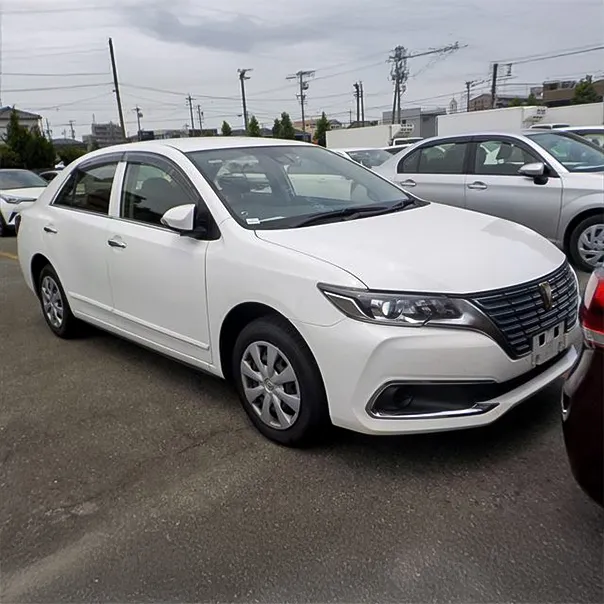TOYOTA-PREMIO-2020-F-WHITE-020.webp