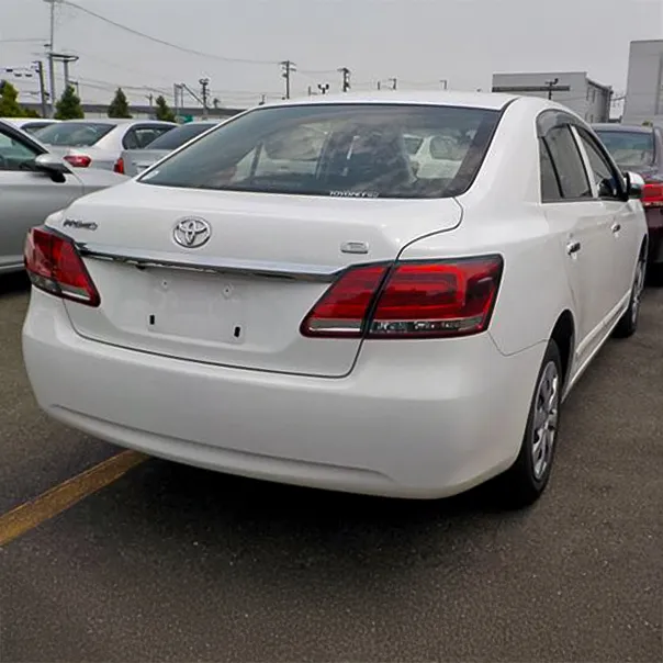 TOYOTA-PREMIO-2020-F-WHITE-012.webp
