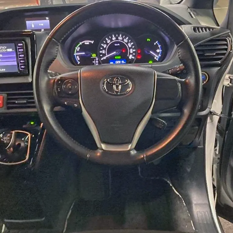 TOYOTA-NOAH-HYBRID-2020-SI-WXB-PEARL-011.webp