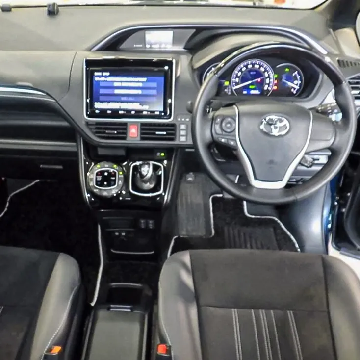 TOYOTA-ESQUIRE-(HYBRID)-2020-GI-PREMIUM-MICA-BLUE-011.webp