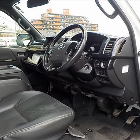 TOYOTA-HIACE-2019-DX-PEARL-015.webp