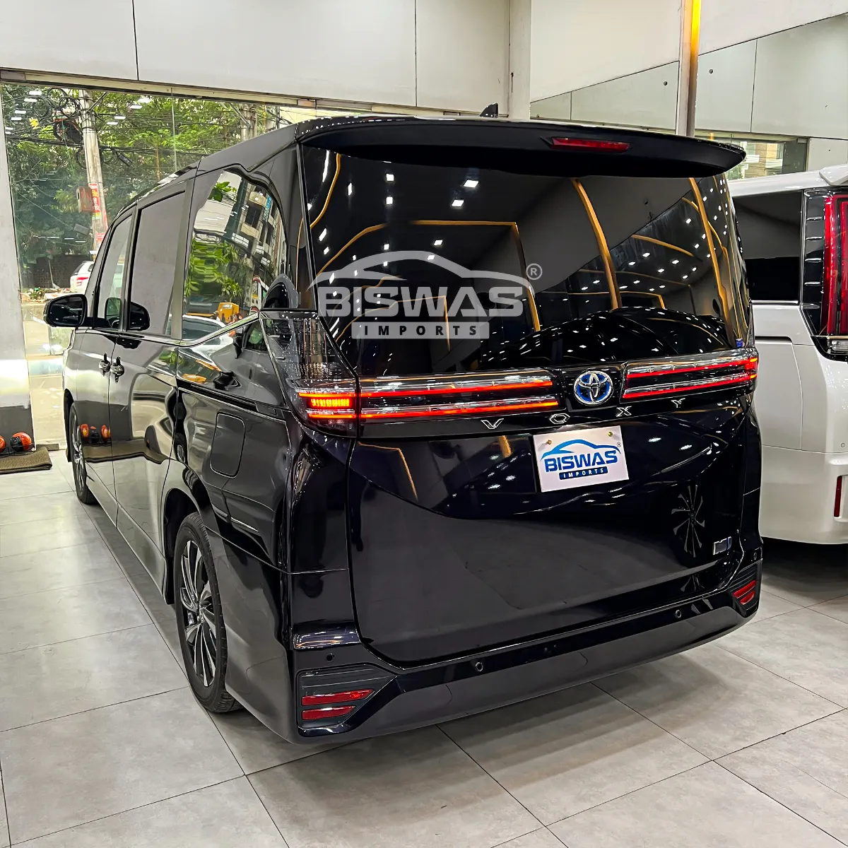 TOYOTA-VOXY-2023-S-Z-BLACKISH-PURPLE-019.webp